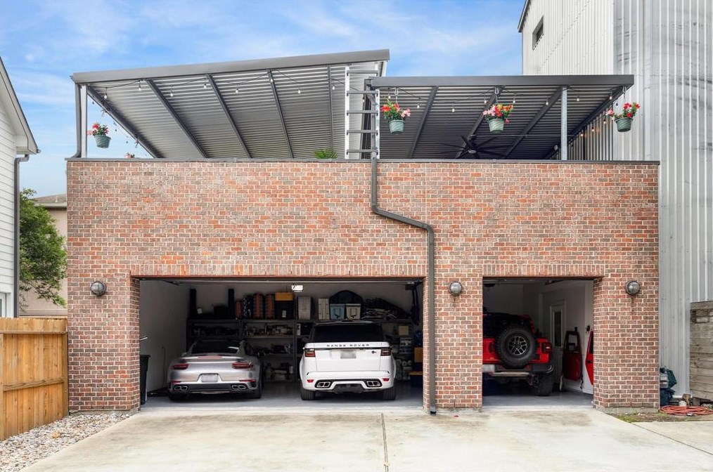 1118 Dart St, Houston TX  77007-4224 exterior