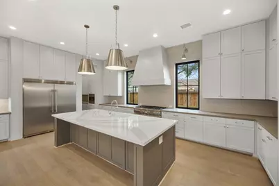 1001 E 7th 1/2 Street, Houston, TX 77009 - Photo 9