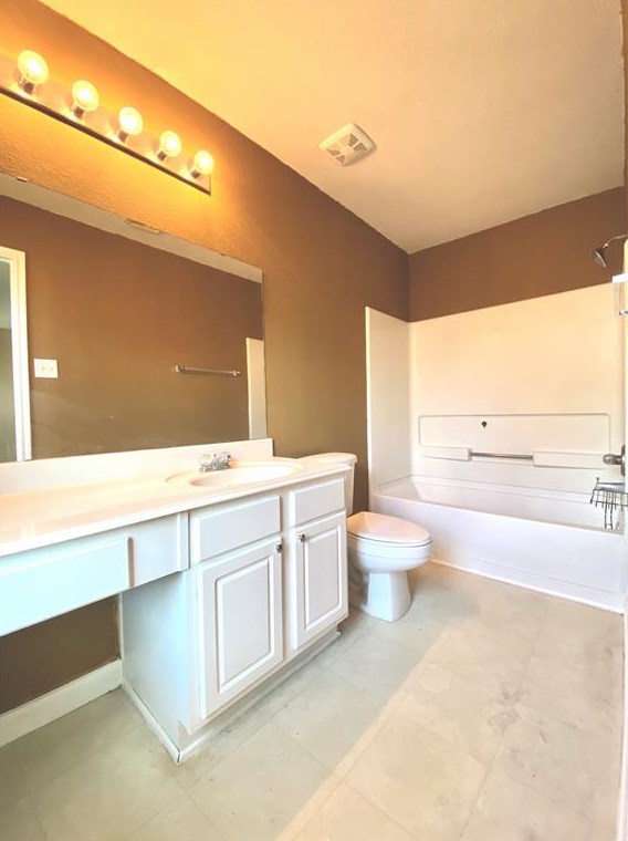 15514 Blue Creek Ranch Dr, Houston TX  77086-1124 exterior