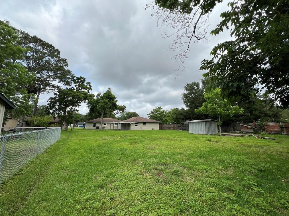 2511 Sinclair St, Pasadena TX 77503-4140 exterior