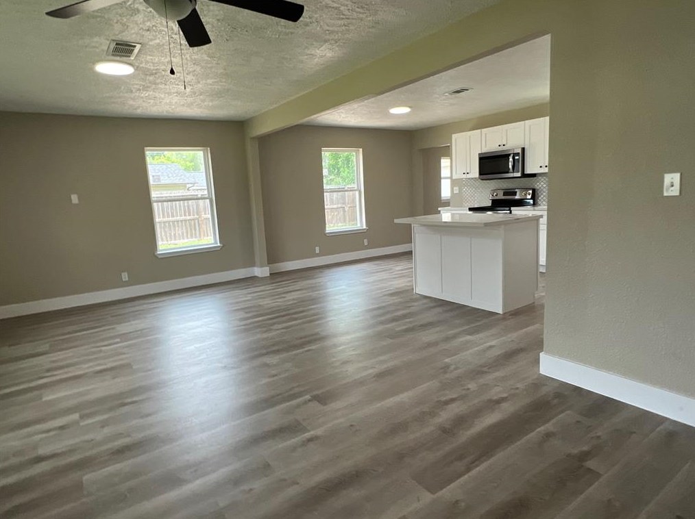 2511 Sinclair St, Pasadena TX 77503-4140 exterior