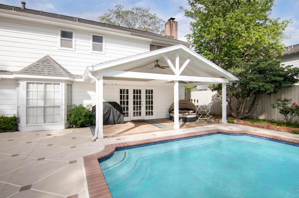 12123 Westmere Dr, Houston TX  77077-3715 exterior