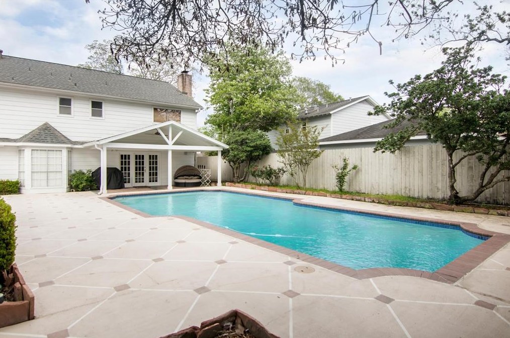 12123 Westmere Dr, Houston TX  77077-3715 exterior