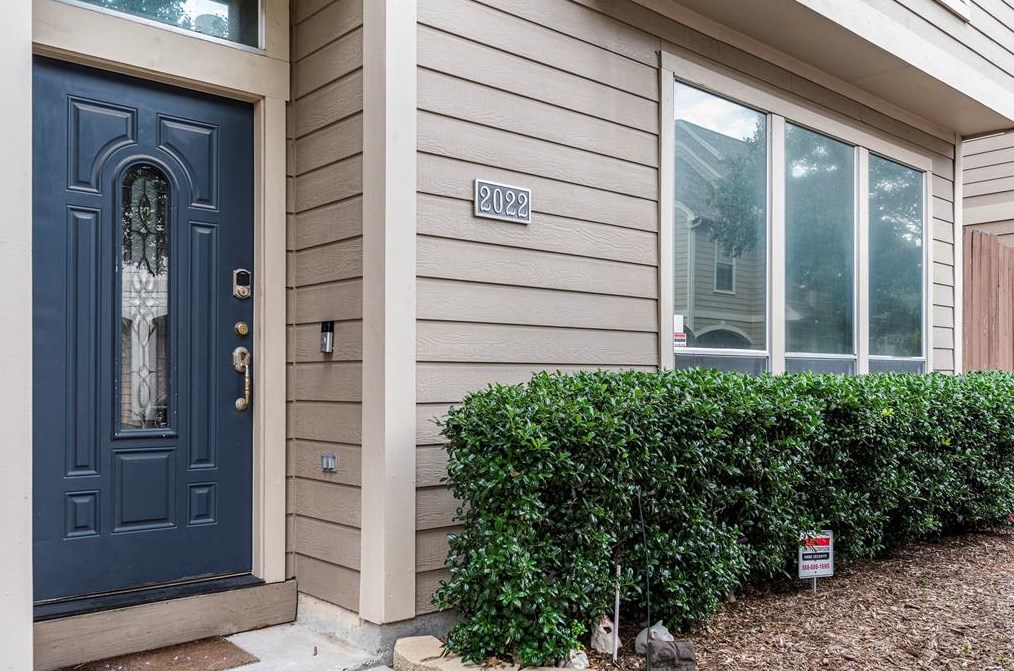 2022 Bailey St, Houston TX  77006-1510 exterior