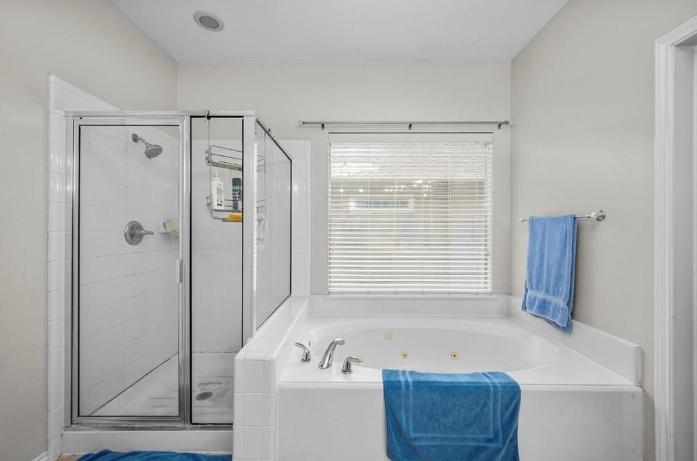 2022 Bailey St, Houston TX  77019-4543 exterior