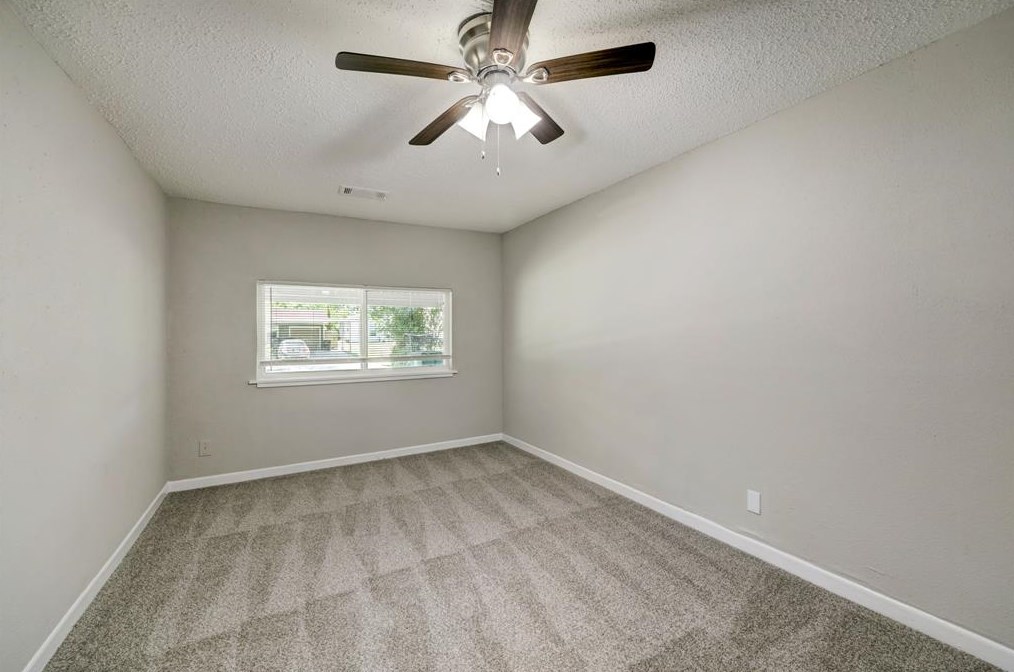 5311 Kingsbury, Houston TX  77021-3402 exterior