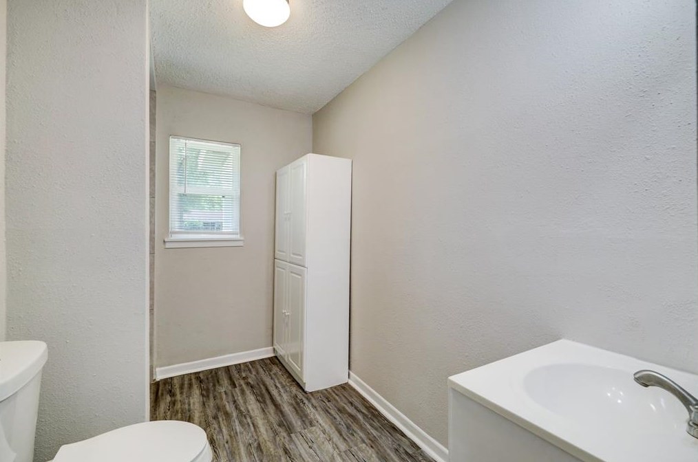 5311 Kingsbury, Houston TX  77021-3402 exterior