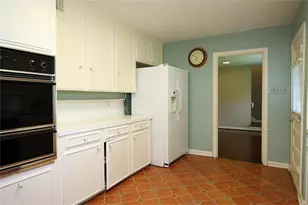 2332 Suffolk Dr, Houston, TX 77027 - Photo 9