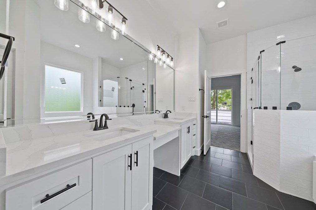 4515 Teton St, Houston TX  77051-1926 exterior