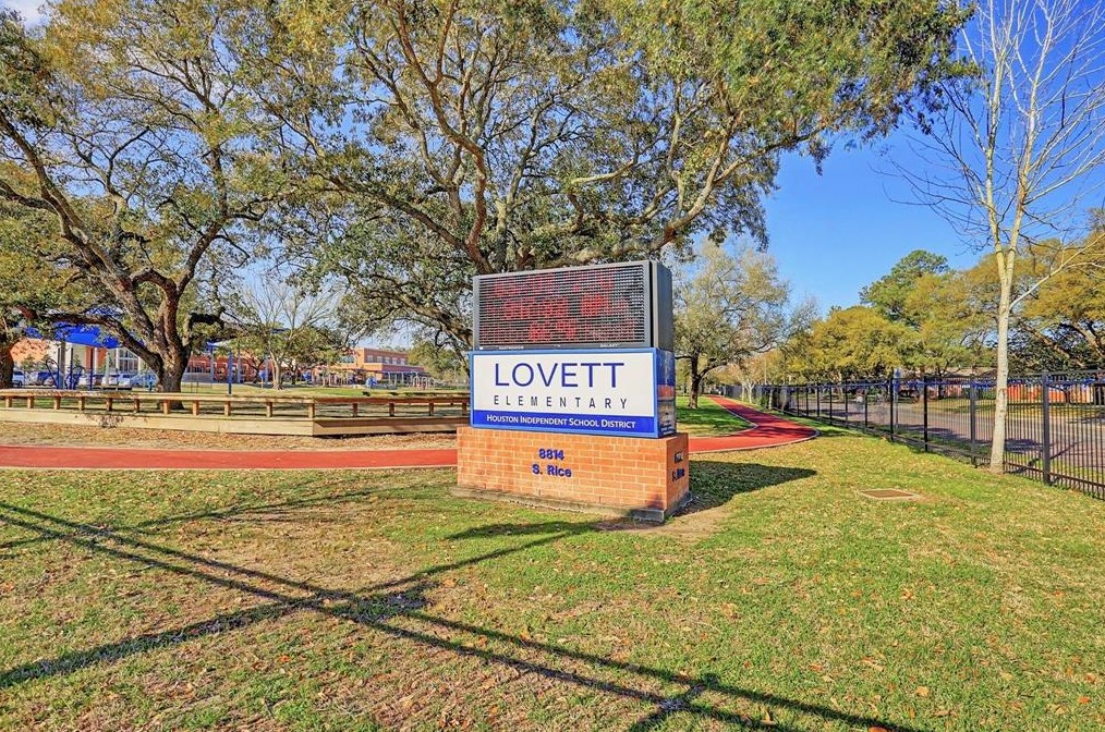 5326 Carew St, Houston TX  77096-1218 exterior