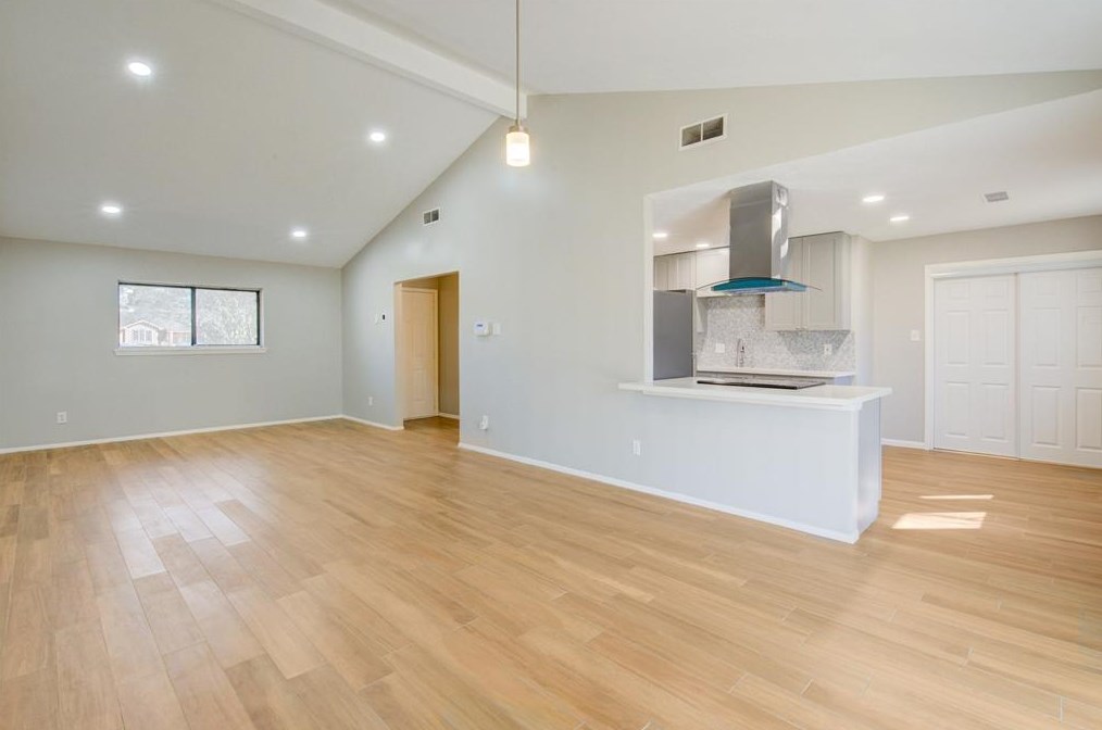 4803 Lotus St, Houston TX  77045-3123 exterior