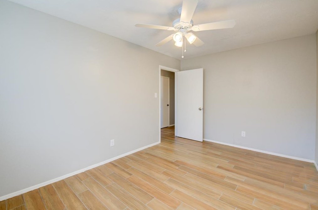 4803 Lotus St, Houston TX  77045-3123 exterior