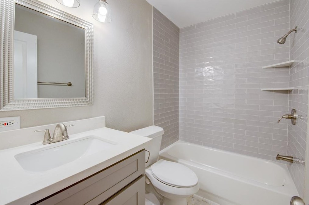 4803 Lotus St, Houston TX  77045-3123 exterior