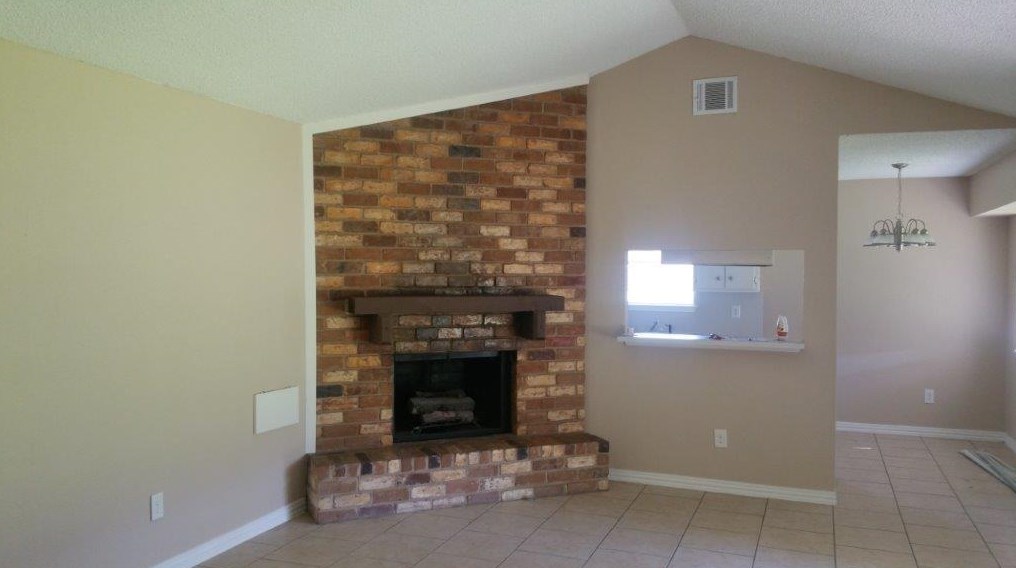 12210 Roandale Dr, Houston TX  77048-4052 exterior