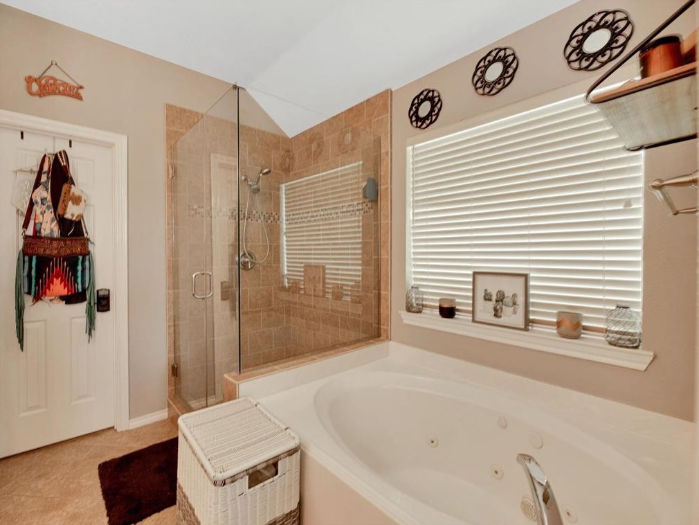 6002 Crestford Park Ln, Houston TX  77084-6399 exterior