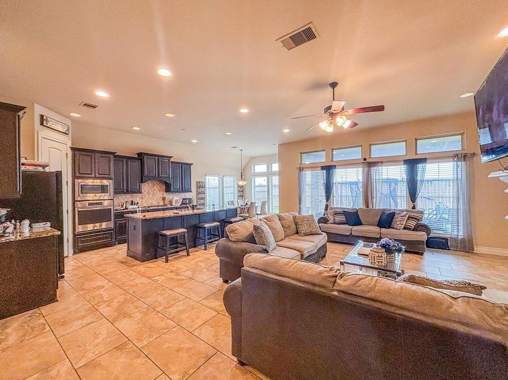 6743 Miller Shadow Ln, Sugar Land TX 77479 exterior