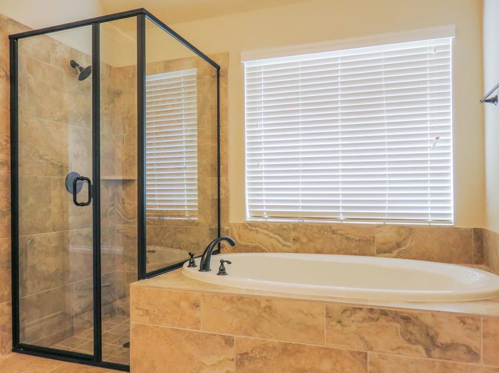 6743 Miller Shadow Ln, Sugar Land TX 77479 exterior