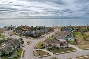 204 Black Diamond, Portland, TX 78374 - Photo 3