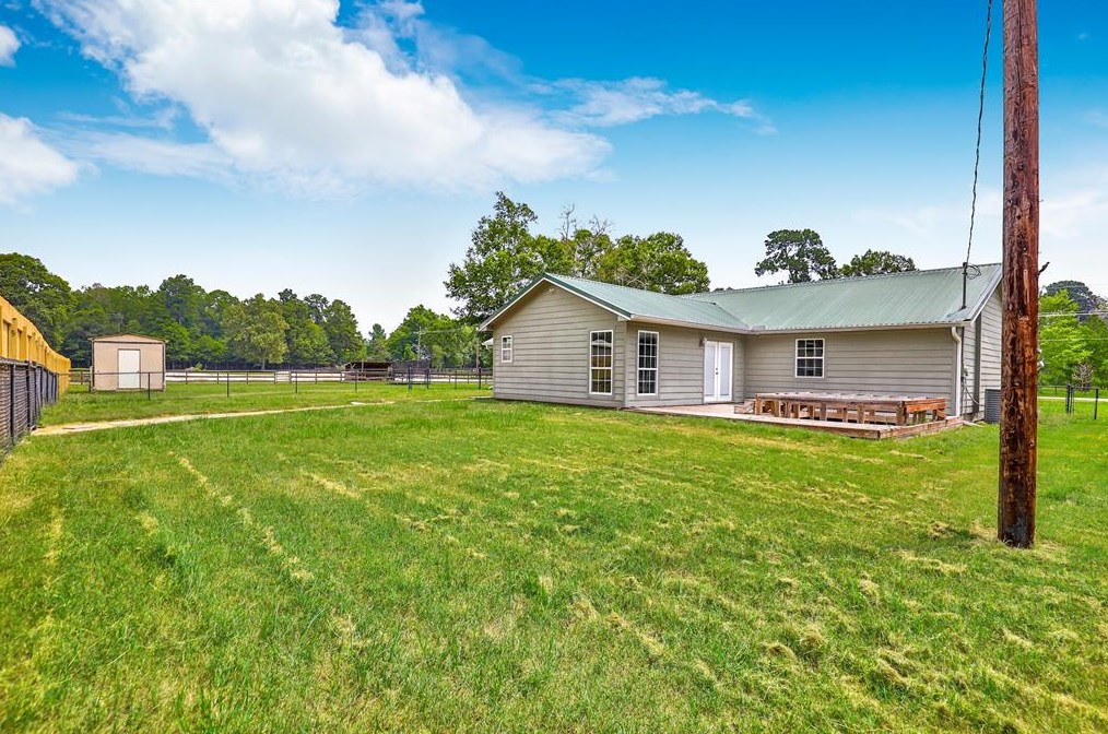 19479 Wells Rd, Conroe TX  77306-9342 exterior