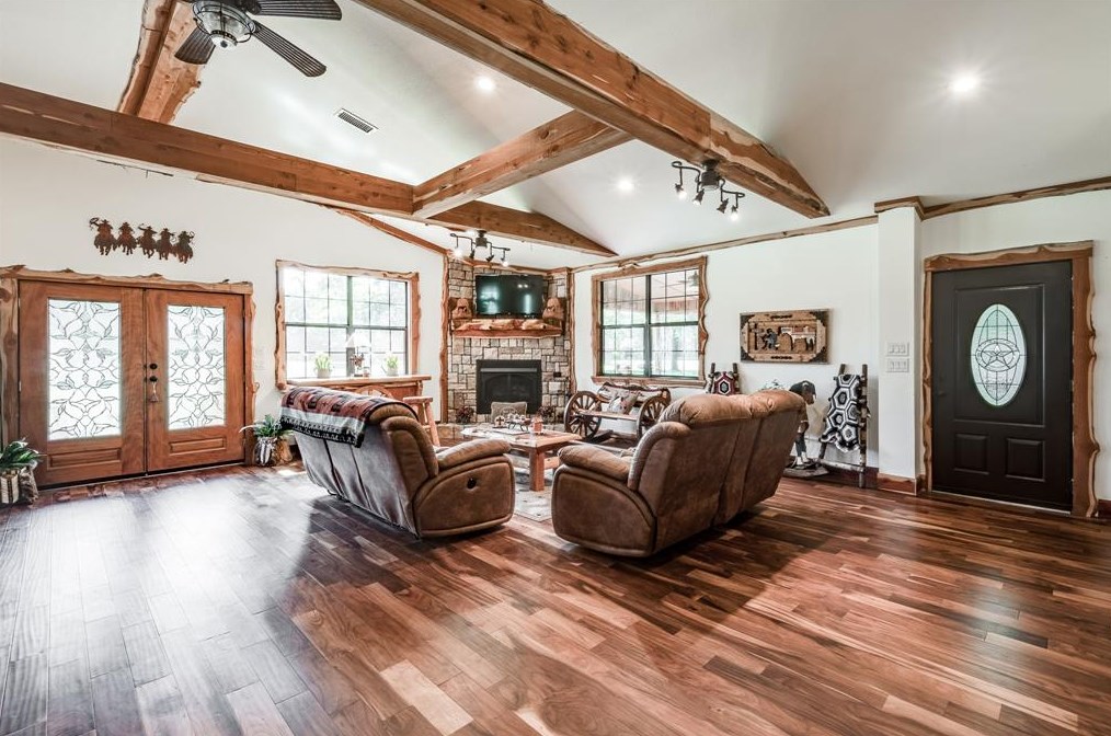 9521 Hermann Rd, Houston TX  77050-5603 exterior