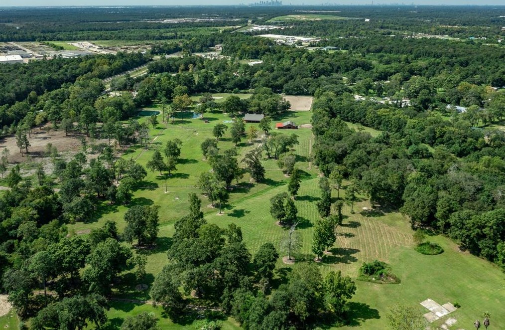 9521 Hermann Rd, Houston TX  77050-5603 exterior