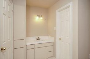 9202 Kempwood Dr, Houston TX  77080-2917 exterior