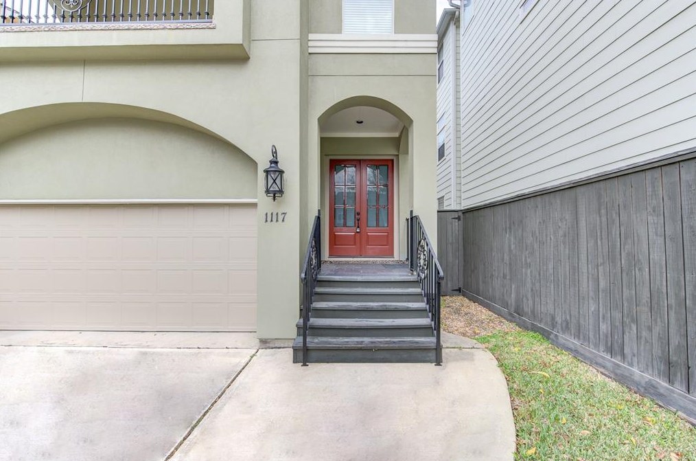 1117 18th St, Houston TX  77008-3340 exterior