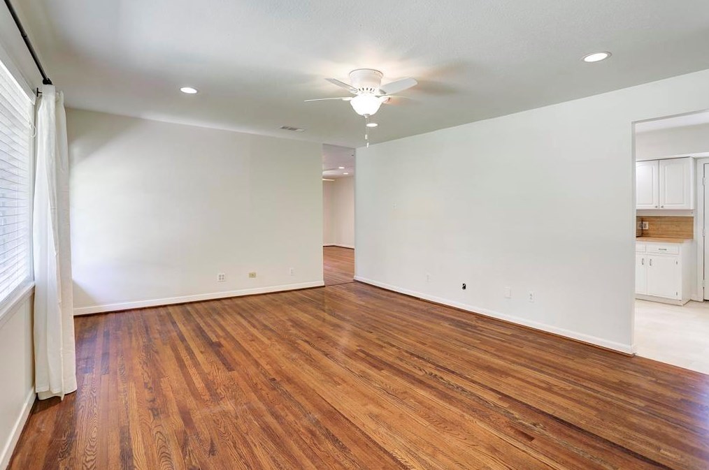 2820 Westgrove Ln, Houston TX  77027-5220 exterior