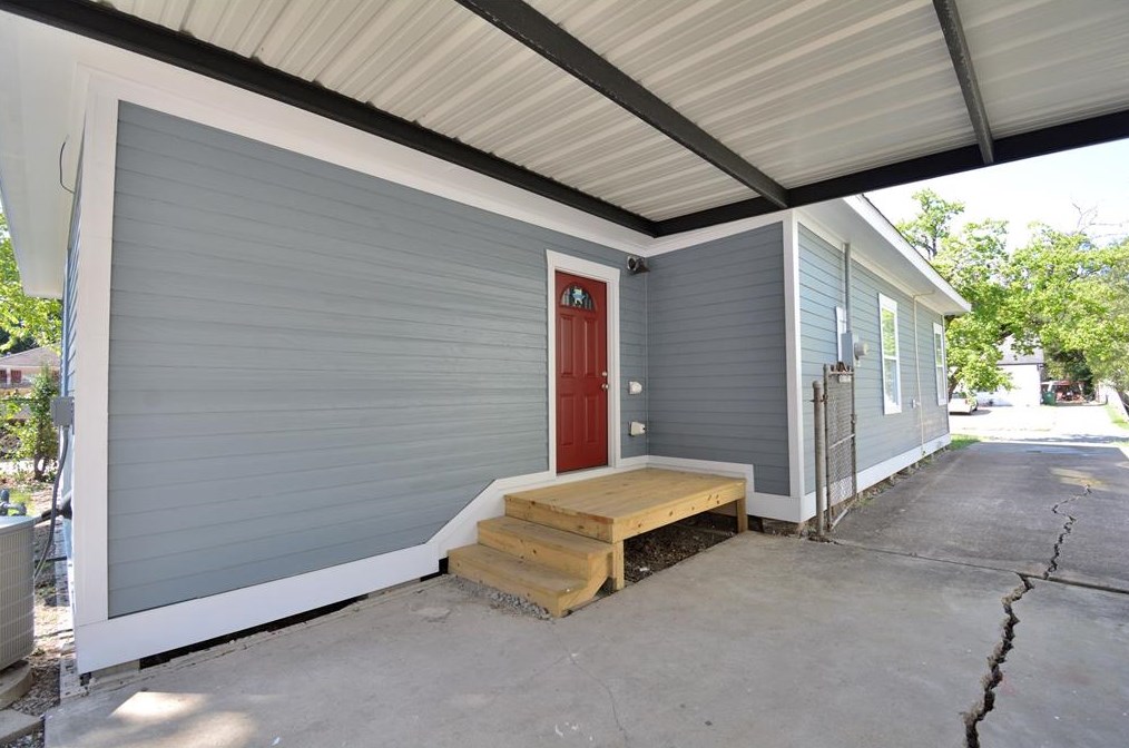 1448 Godwin St, Houston TX  77023-4523 exterior