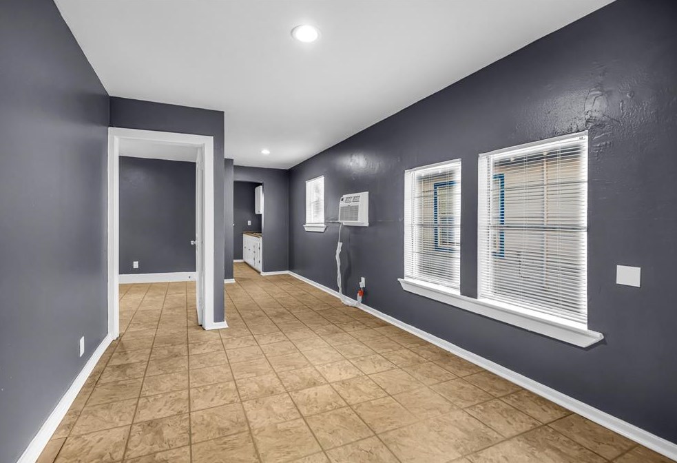 7927 Dayton St, Houston TX  77012-1651 exterior