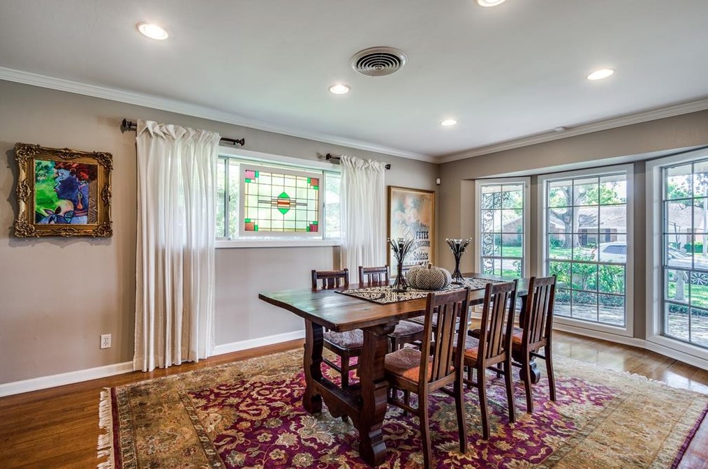 9642 Meadowcroft Dr, Houston TX 77063-3720 exterior