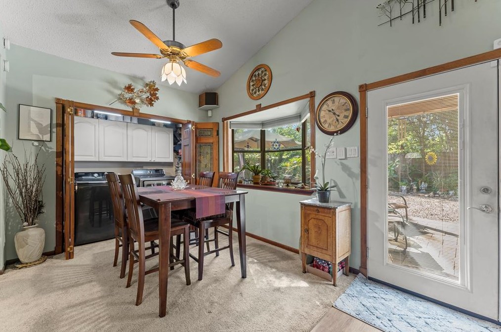 819 Helms Rd, Houston TX  77088-1936 exterior
