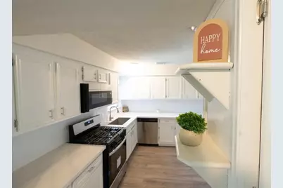 5631 Westover Street, Houston, TX 77033 - Photo 7