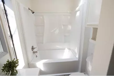 5631 Westover Street, Houston, TX 77033 - Photo 5