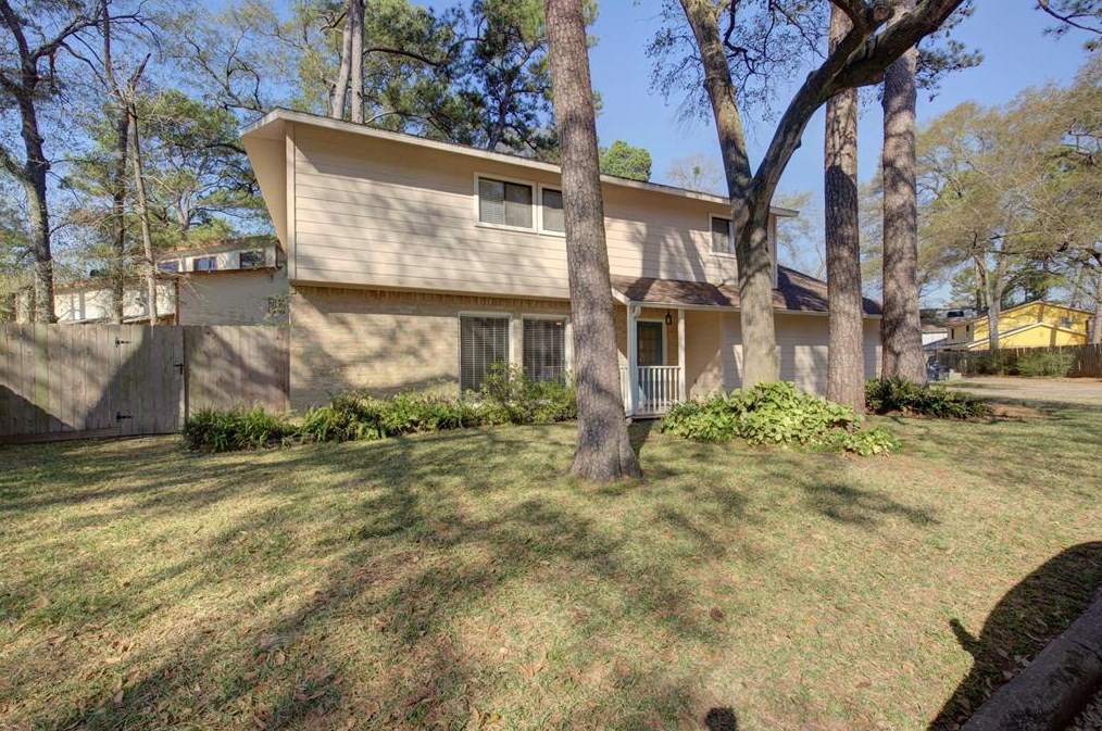 4488 Cypress Villas Dr, Spring TX  77379-8167 exterior