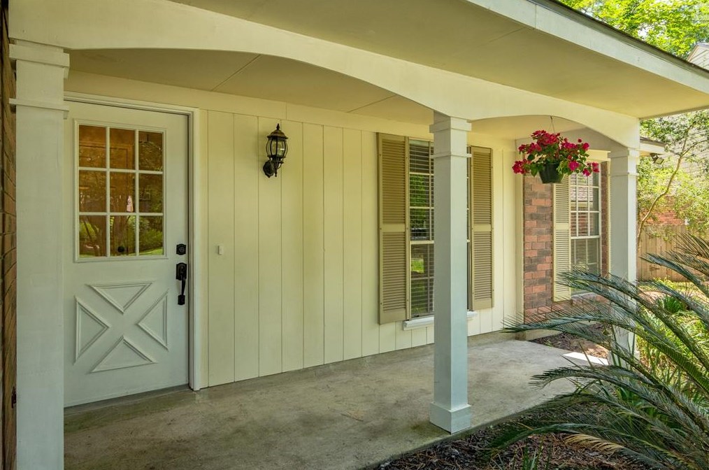 23 Stony Bridge Cir, Spring TX  77381-4435 exterior