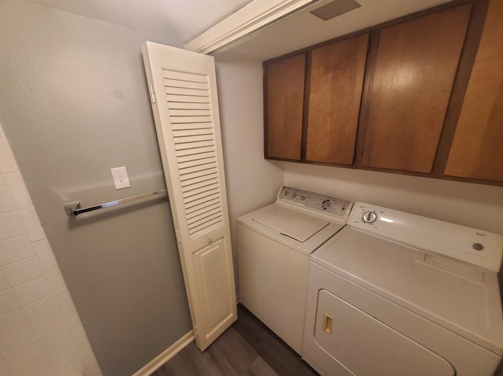 8517 Hearth Dr, Houston TX  77054-2656 exterior