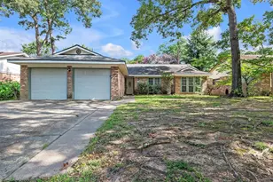 313 Bois D'Arc Dr, Conroe, TX 77301 - Photo 1
