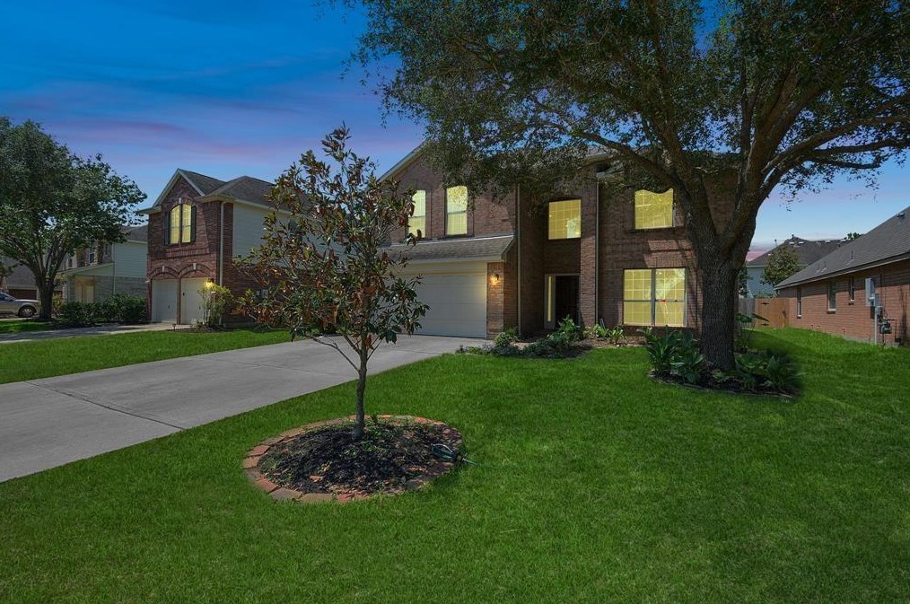 2214 Falcon Knoll Ln, Katy TX  77494-2939 exterior