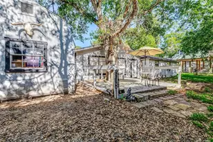 1215 Esther St, Kemah, TX 77565 - Photo 43