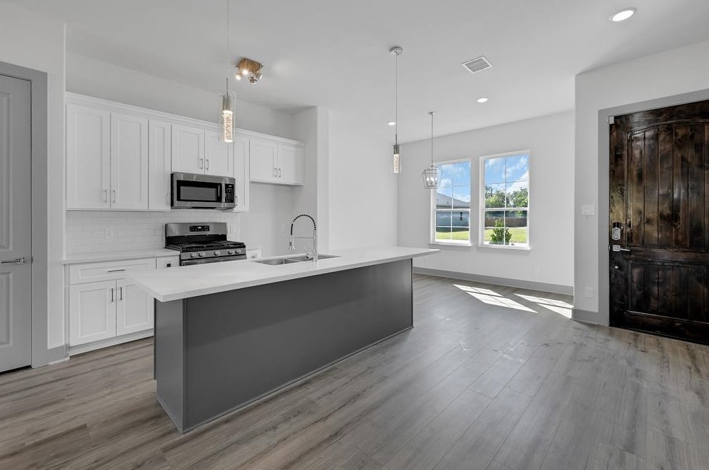 4605 Brinkley St, Houston TX  77051-2804 exterior