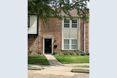 1340 Country Place Circle Drive - Photo 1