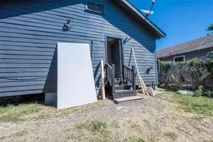 4704 Farmer St, Houston, TX 77020 - Photo 15