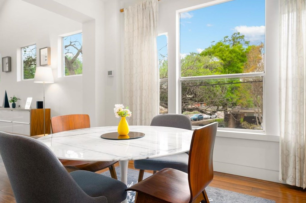 1419 Nevada, Houston TX  77006-1021 exterior