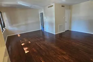 504 W Burleson St, Wharton, TX 77488 - Photo 5