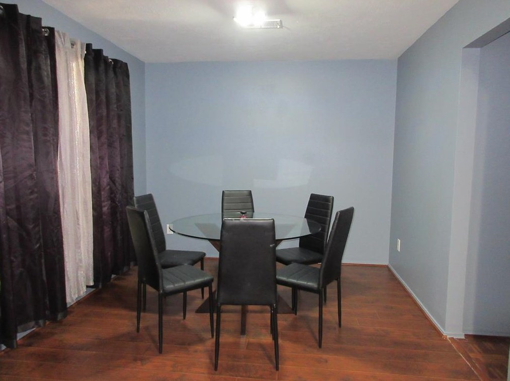 9930 Revelstoke Dr, Houston TX  77086-2875 exterior