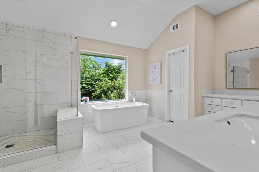 2523 Baycrest Dr, Houston TX  exterior