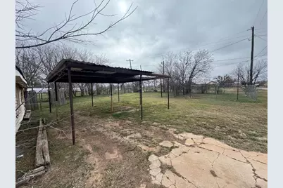 610 W Garrison Avenue, Electra, TX 76360 - Photo 19