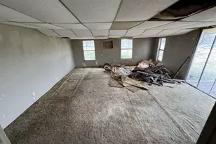 610 W Garrison Ave, Electra, TX 76360 - Photo 7