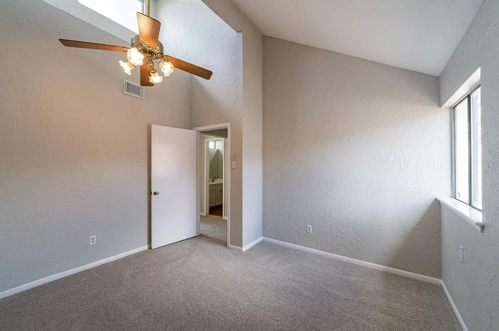 7602 Antoine Dr, Houston TX  77088-4203 exterior